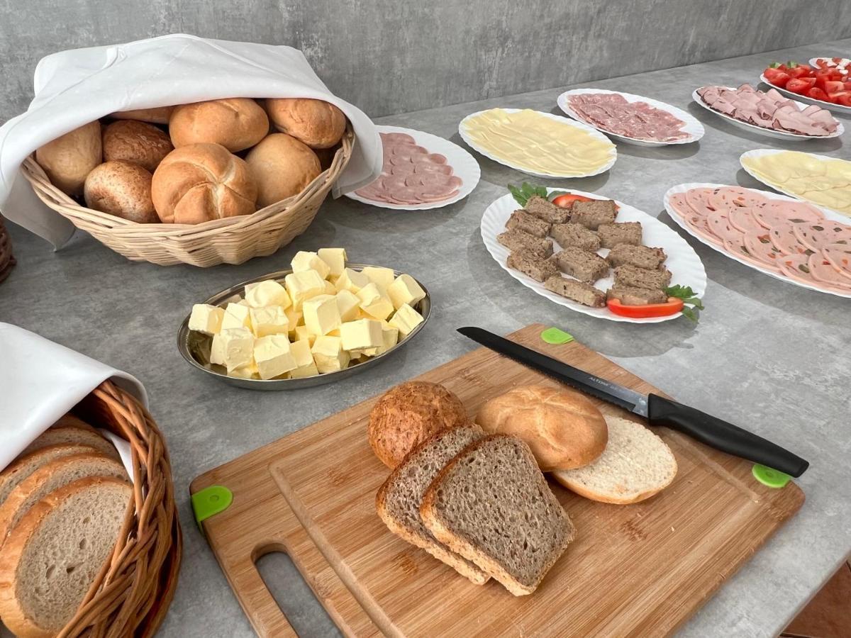 Hotel Rok Krakow Ngoại thất bức ảnh